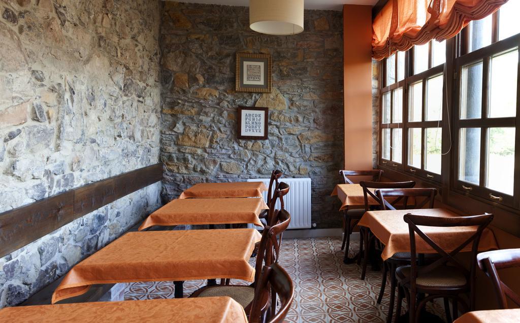 Hotel Casona Cuervo San Tirso de Candamo Exterior photo