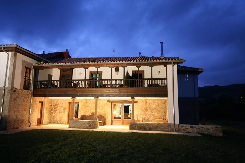 Hotel Casona Cuervo San Tirso de Candamo Exterior photo