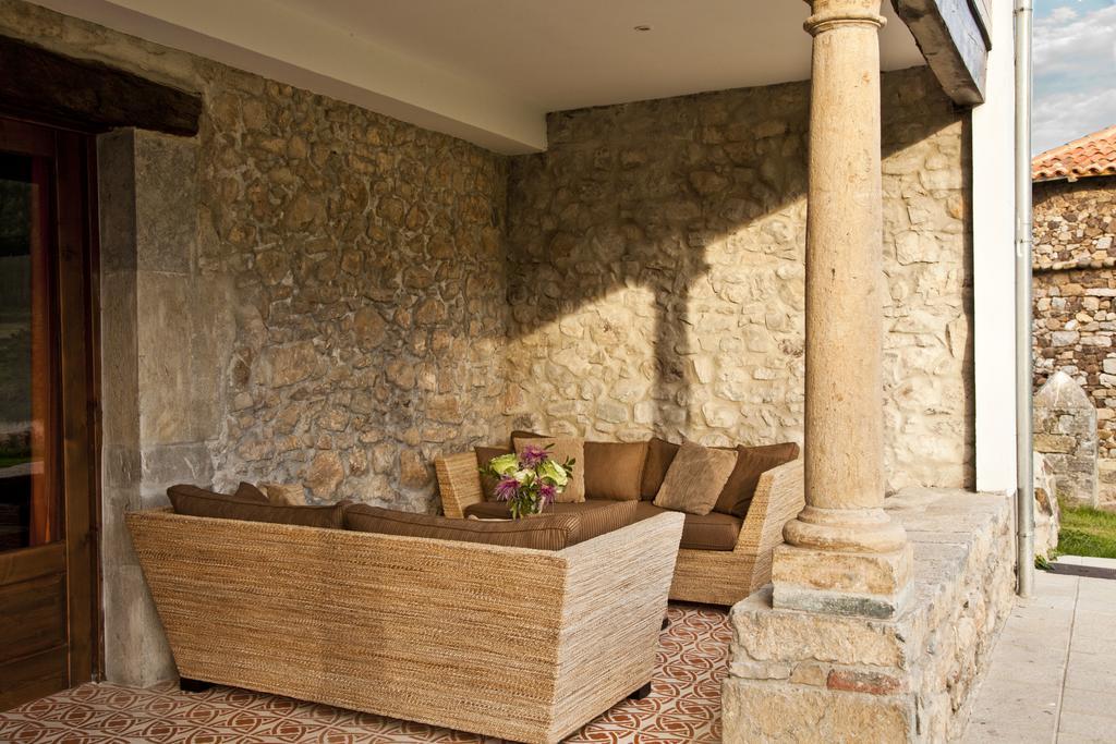 Hotel Casona Cuervo San Tirso de Candamo Exterior photo