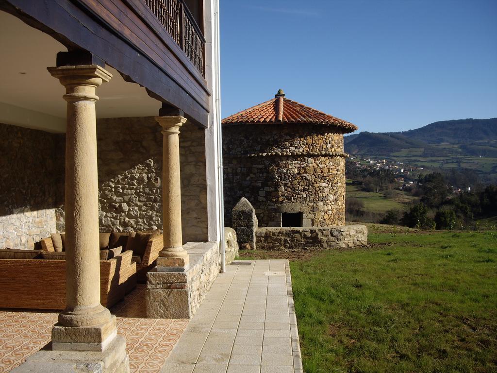 Hotel Casona Cuervo San Tirso de Candamo Exterior photo