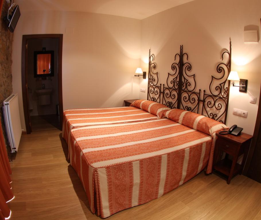 Hotel Casona Cuervo San Tirso de Candamo Exterior photo